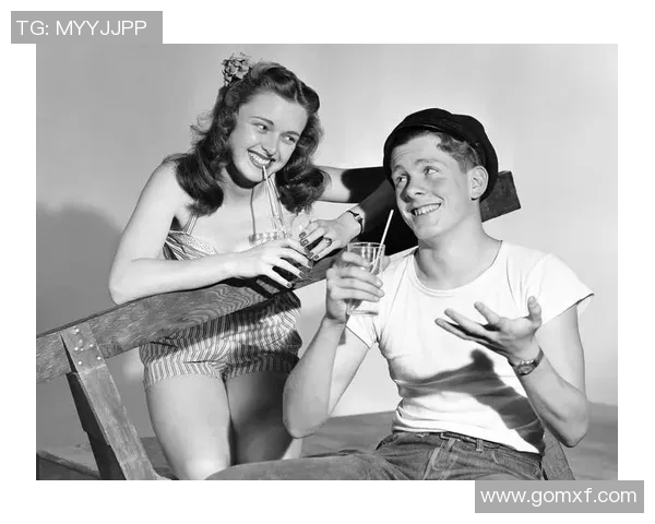 足球明星的财富生活高清展示及其奢华腰包图片欣赏