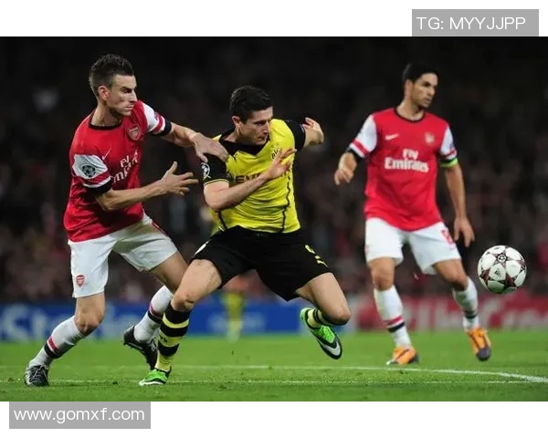 多特蒙德与阿森纳历史交锋回顾及两队发展历程分析