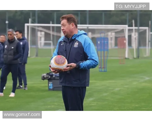 中国足球明星男生的魅力与风采展现你心目中的偶像形象