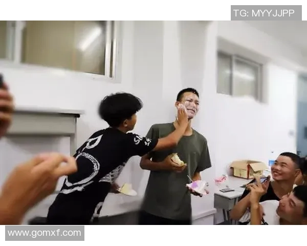 明星羊羊篮球场上展现超凡技艺引发粉丝热议与欢呼声不断